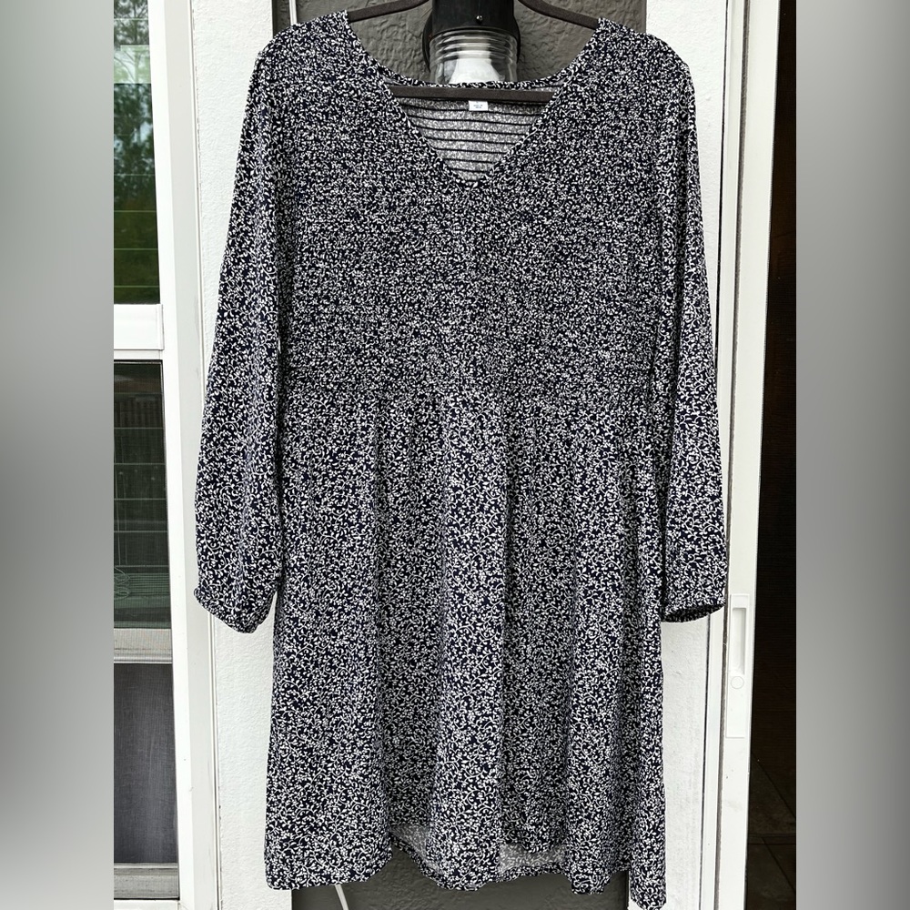 Old Navy long sleeved dress